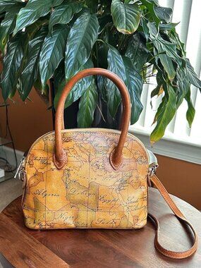 ALVIERO MARTINI Geo Classic Dome Bag, Honey Tan